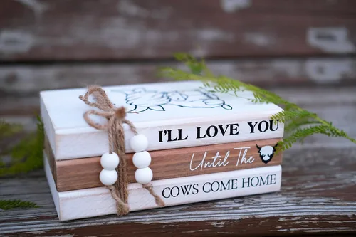 Vista 6 de LIVDUCOT Highland Cow Wood Book Stacks Decor – Letrero decorativo rústico de granja para el hogar, mesa de café, manto, chimenea, estantes – I'll