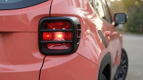 Vista 9 de Funda Protectora de Luz Trasera Compatible con Jeep Renegade, Protector de Lámpara Trasera de Metal Negro Antioxidación para Jeep Renegade 2015 2016