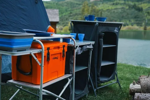 Vista 2 de MOUNTAIN SUMMIT GEAR Mesa de cocina de lujo enrollable para acampar fabricada con aluminio resistente a la intemperie (por Caddis Sports)