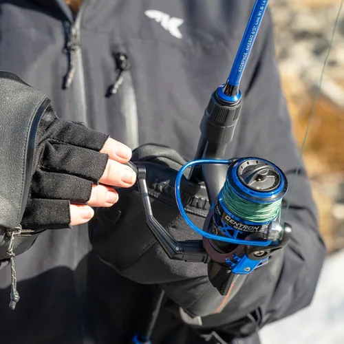 Vista 8 de KastKing Centron & Centron Lite Carretes Giratorios, Tamaño 500 es Perfecto para Pesca en Hielo, Hasta 17.5 lbs de Arrastre Máximo, Relación