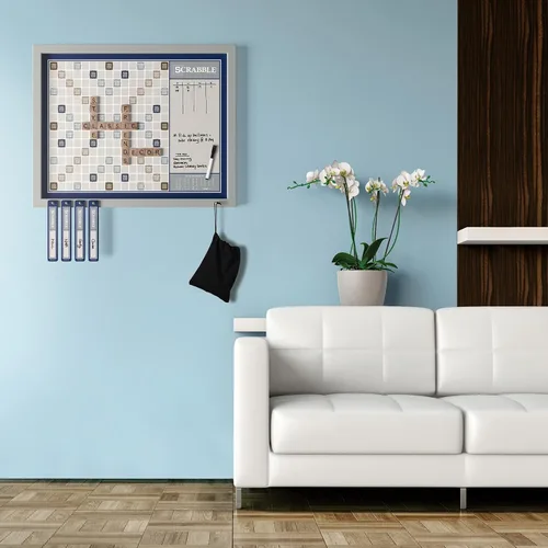 Vista 3 de WS Game Company Scrabble Deluxe Edición de pared 2 en 1 con tablero de mensajes de borrado en seco