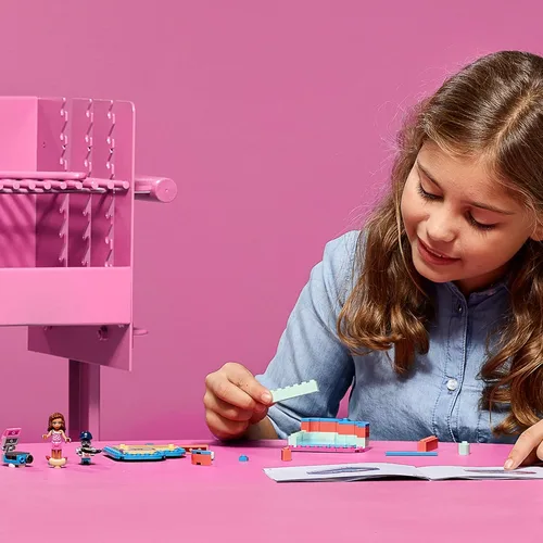 Vista 3 de LEGO Friends Olivia's Summer Heart Box 41387 Kit de construcción, nuevo 2019 (93 piezas)