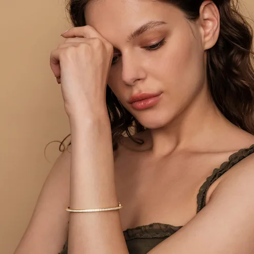 Vista 3 de Pulsera PAVOI clásica de tenis chapada en oro de 14K con circonita cúbica, pulsera de oro para mujer