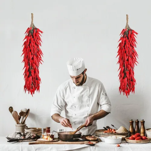 Vista 4 de 5 cuerdas de simulación artificiales realistas de vegetales artificiales de ajo, pimiento rojo, cebolla, cuerda de espuma para colgar, verduras