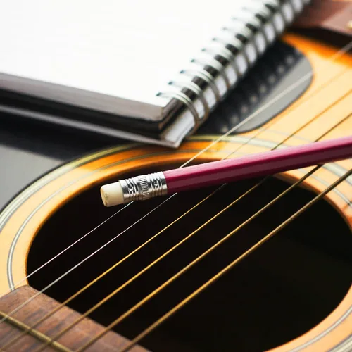 Vista 6 de Bememo 2 juegos de 6 cuerdas de repuesto de acero para guitarra acústica (amarillo y multicolor)
