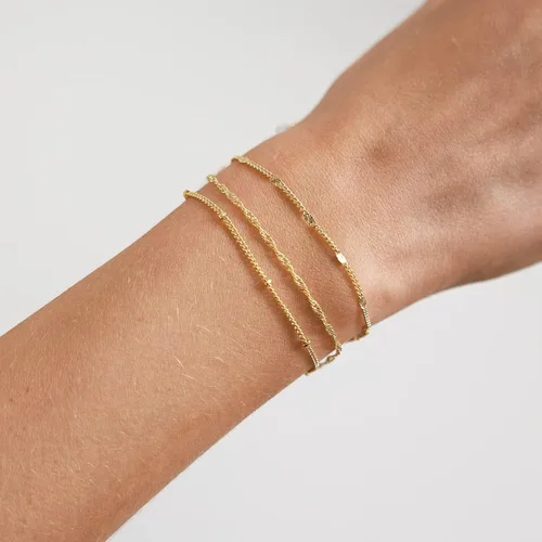 Vista 2 de CAROVO Pulseras de oro para mujer, pulseras chapadas en oro de 14 quilates para mujer, conjuntos de pulseras delicadas de espiga con clip de papel