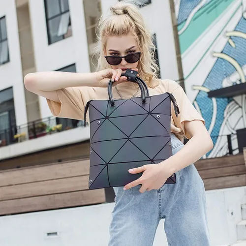 Vista 7 de Bolso geométrico para mujer bolso cuadrado mágico cambiable bolso grande holográfico luminoso bolso cruzado de Halloween regalo único para niños