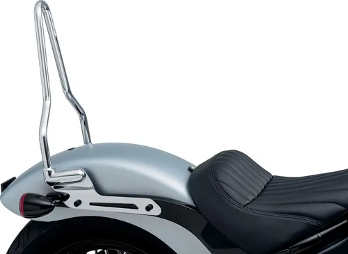 Vista 2 de Kuryakyn 6587 Accesorio de motocicleta: Sissy Bar para motocicletas Harley Davidson Softail 2018-2020 con almohadilla de respaldo acolchada, cromo