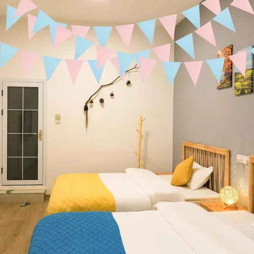 Vista 6 de Mefuny Banderín de revelación de género de 30 pies, 48 unidades, color azul claro y rosa, banderas triangulares de papel para decoración para baby