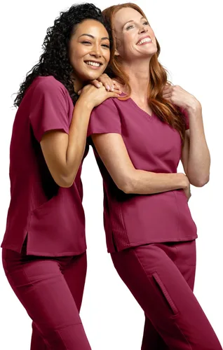 Vista 9 de Olive & Co. Camisas médicas para mujer, color rojo vino, moderno, ajustado, con cuello en V