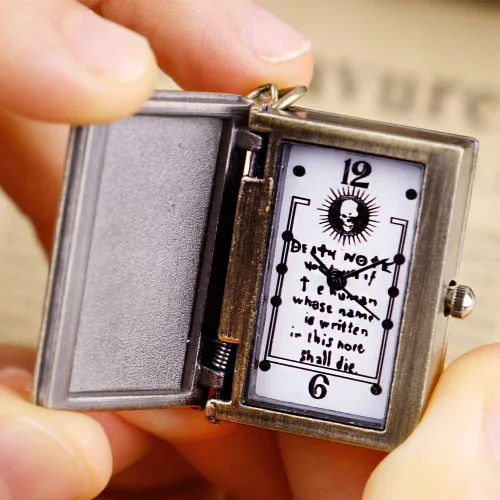 Vista 2 de Reloj de bolsillo de cuarzo con diseño temático de película collar con colgante vintage regalos para mujeres hombres y niños