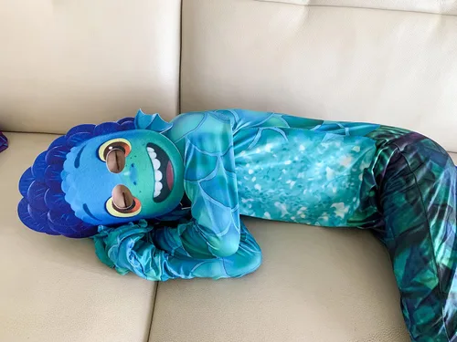 Vista 3 de Aepotumn - Disfraz de monstruo marino para niños, para Halloween, niños, niñas. Enterizo verde para cosplay con máscara 3D para niños de 2-12 años.