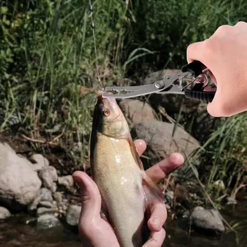 Vista 7 de mouhike Kit de herramientas de pesca, alicates de nariz larga, pinza de labios de pescado, removedor de ganchos, báscula digital de mano, alicates