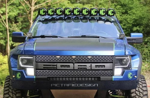 Vista 4 de Adhesivo superpuesto "KC" - Compatible con cubiertas de luz KC HiLites Pro6 (azul ártico)