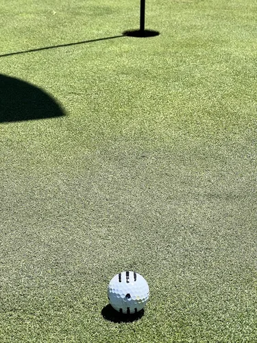 Vista 6 de VISUALIZE Marcador de pelotas de golf Tri-Line - Precisión mejorada para putts y unidades - Ayuda de alineación con rotuladores