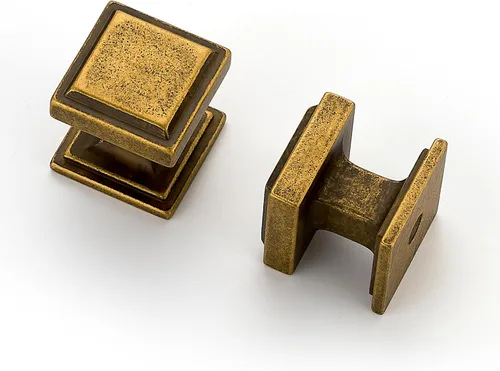 Vista 6 de Ravinte Paquete de 20 pomos cuadrados de latón antiguo para gabinetes de cocina, tiradores de cajones sólidos de zinc, manijas de gabinete de granja