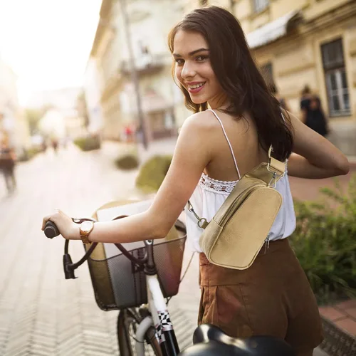Vista 7 de KFXFENQ Bolso bandolera para mujer, de piel sintética, bolso bandolera pequeña, mochila cruzada multiusos para el pecho, para mujer, ciclismo