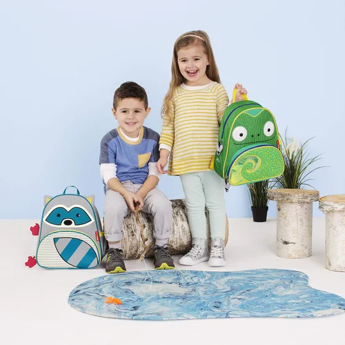 Vista 7 de Mochila aislada de Cody Camaleón de Skip Hop Zoo verde para niño 12 pulgadas