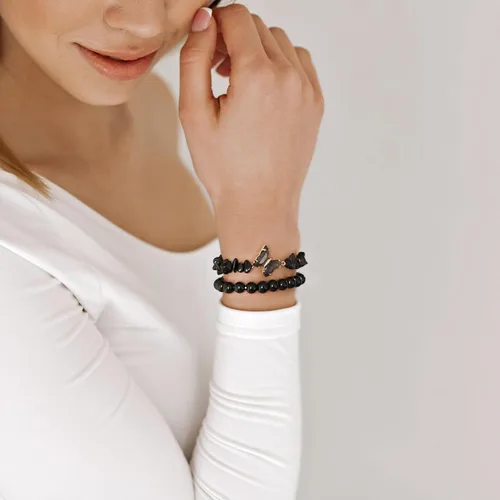 Vista 3 de GolbalJew Pulsera de amatista para mujer, pulseras de cuentas de amatista para la ansiedad, dijes de mariposa, piedra curativa en capas, regalos