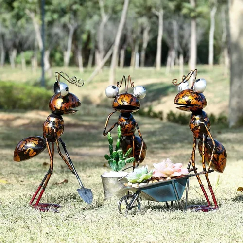 Vista 5 de Tooarts Escultura de Hormiga de Metal para Decoración de Jardín en Patio, Césped, Hogar, Estatua para Interior y Exterior con Cubo Desmontable