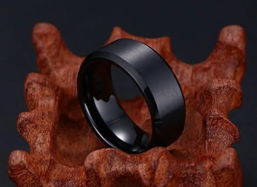 Vista 6 de VNOX Anillo de boda liso de acero inoxidable de 8MM personalizado para hombres, negrochapado en oroplata