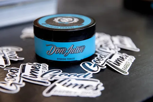 Vista 6 de Don Juan Hybrido Pomade A base de agua Fijación fuerte Alto brillo Extractos de plantas naturales y minerales oceánicos Aroma de brisa