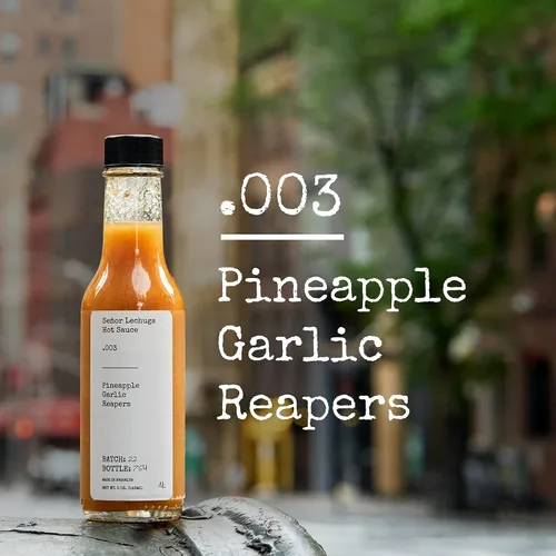 Vista 3 de Señor Lechuga Salsa picante - Salsa picante hecha de pimientos Carolina Reaper y pimienta habanero - Piña .003, ajo, segadora