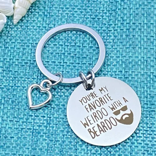 Vista 3 de Llavero con texto en inglés "You're my Favorite Weirdo with a Beardo" ("You're my Favorite Weirdo with a Beardo"), regalo para el día de San