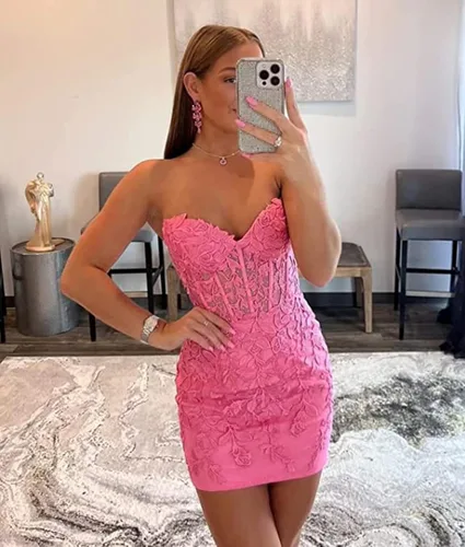 Vista 4 de Noras dress Vestidos de regreso a casa ajustados sin tirantes para adolescentes vestidos cortos de encaje 2023 vestido de cóctel para graduación