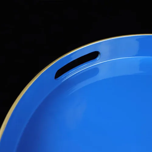 Vista 2 de Bandeja decorativa redonda azul con asas, bandeja de servir elegante de 13" para mesa de café, estilo otomano para sala de estar, baño, exteriores