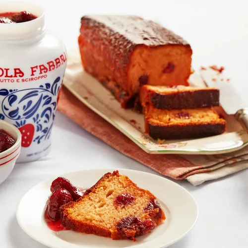 Vista 4 de Fabbri Fresas en Almíbar, 21 onzas Made in Italy, Gluten Free, Non-GMO, Vegan, Use it as a garnish for cocktails, desserts and all your culinary