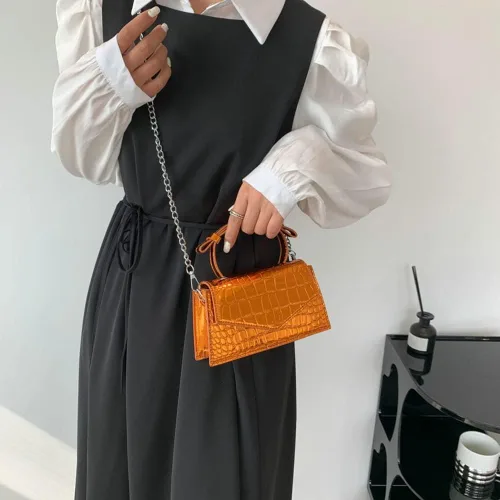 Vista 4 de Bolsos cruzados, bolso plateado, bolsos de noche Y2K, bolsa de mano para mujer, bolsos de mano para mujer, bolsos hobo, bolsos de hombro, carteras