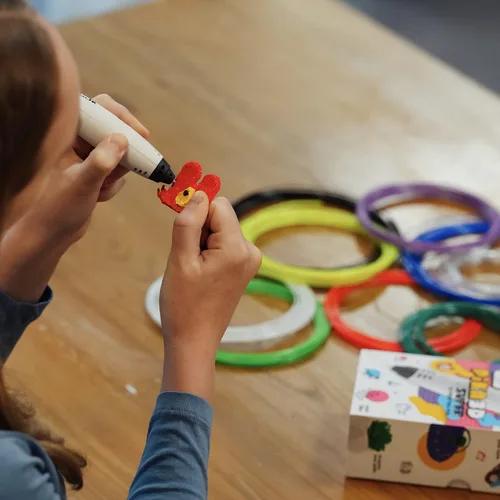 Vista 5 de PIKA3D Bolígrafo de impresión 3D Super - Incluye bolígrafo 3D, 4 colores de repuesto de filamento PLA con guía de plantilla y manual de usuario