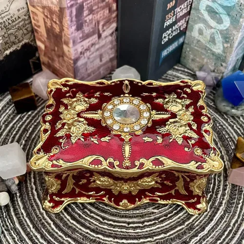 Vista 2 de Caja de metal con diseño de rosas, estilo pastoral, bandeja de almacenamiento de piedras preciosas vintage, caja de regalo de recuerdo del tesoro