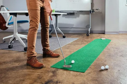 Vista 3 de PUTT-A-BOUT The Par 1 "360" Putting Mat, verde, 18 pulgadas x 8 pies (57P1808930)