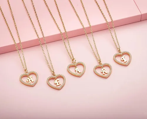 Vista 6 de HolyFast - Collar con colgante de corazón de circonita, con diseño de corazón y letra de la A a la Z, para San Valentín