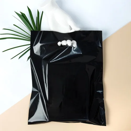 Vista 7 de Choice Marts 100 bolsas de plástico negras con asas – 12 x 15 pulgadas, bolsas de venta al por menor negras brillantes de 2 mil de grosor adecuadas