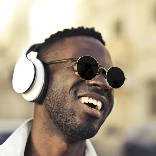 Vista 2 de Gafas de sol Joopin polarizadas, estilo Lennon, redondas, gafas de sol estilo hippy redondas para mujer y hombre