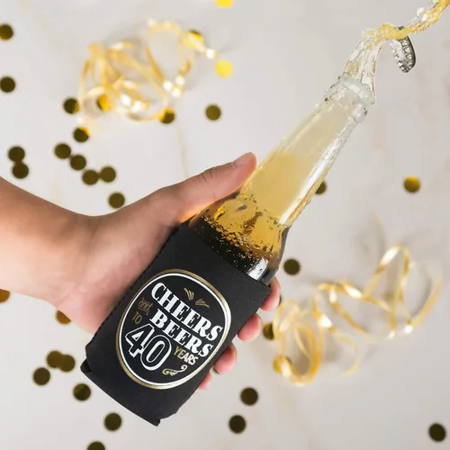 Vista 2 de Prazoli - Enfriadores de latas de 40 cumpleaños (paquete de 12) – Decoraciones de feliz cumpleaños de 40 para hombres, saludos y cervezas a 40 años