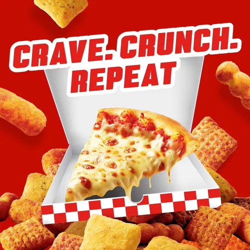 Vista 3 de Chex Mix Remix - Mezcla de bocadillos de pizza con queso, tamaño familiar