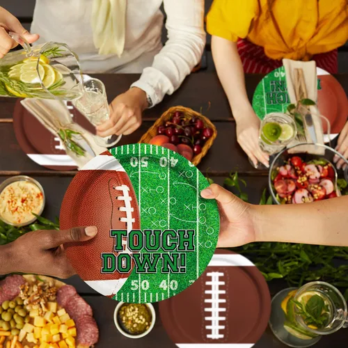 Vista 4 de Kit de suministros para fiestas de fútbol – Sirve a 48 invitados con platos de papel de 9 pulgadas para fiesta de cumpleaños de fútbol, día