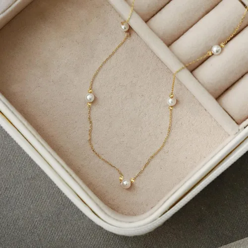 Vista 7 de Collares de perlas para mujer, gargantilla de perlas chapadas en oro de 14 quilates, collar de perlas de oro delicado, gargantilla de oro simple