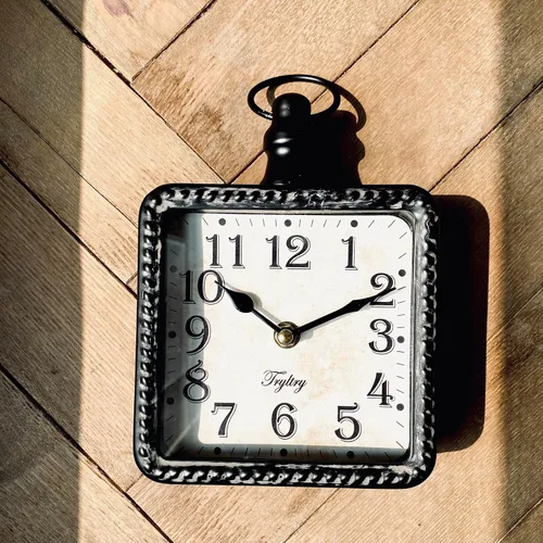 Vista 4 de Retro Rectángulo Metal Silencioso Pequeño Reloj De Pared Negro Rectángulo negro