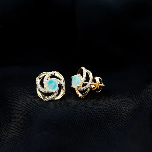 Vista 2 de Aretes de ópalo etíope certificados con diamantes 1.25 Cttw Calidad AAA