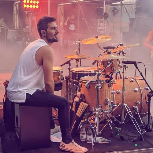 Vista 4 de BASN Auriculares profesionales intrauditivos con monitor para cantantes, bateristas y músicos con conector MMCX IEM (Pro Clear Negro)