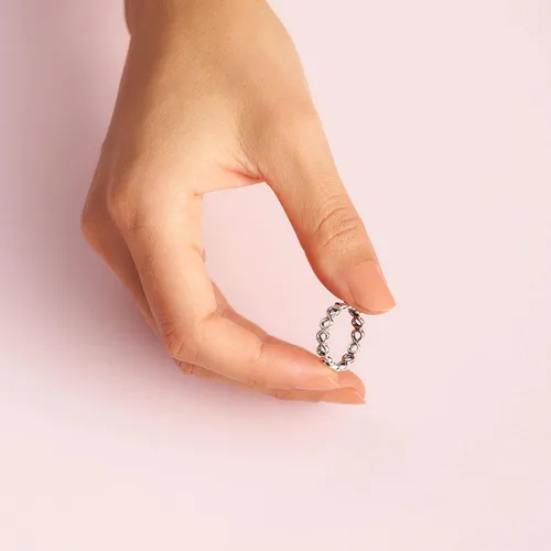 Vista 4 de PANDORA Joyería - Anillo de banda infinita simple - Regalo para ella - Plata de ley, Metal