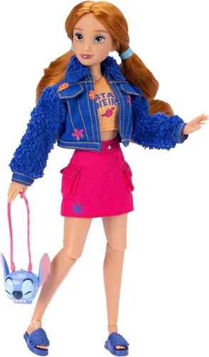 Vista 4 de Disney ILY 4EVER Muñecas de Moda Cabello Rojo Stitch de 11.5" de Alto con 13 Puntos de Articulación, Dos Conjuntos Completos para Mezclar y Combinar