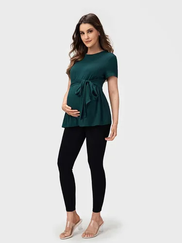 Vista 6 de OYOANGLE Camisetas básicas de maternidad para mujer, con lazo frontal, manga corta, cuello redondo, peplum