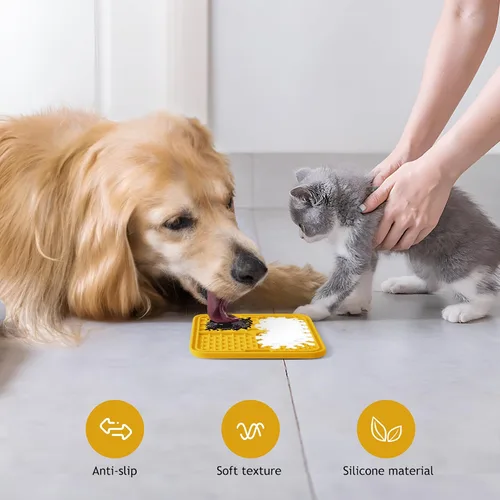 Vista 6 de Coomazy Paquete de 2 alfombrillas para lamer cachorros de gato, alimentador lento y diseño antideslizante, reductor de aburrimiento y ansiedad
