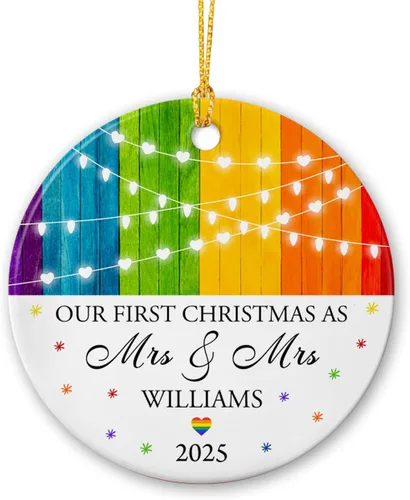 Vista 9 de All for Love - Adorno de cerámica LGBT arcoíris para Navidad 2025, adorno de Navidad personalizado para parejas, orgullo gay/lesbiano, adorno